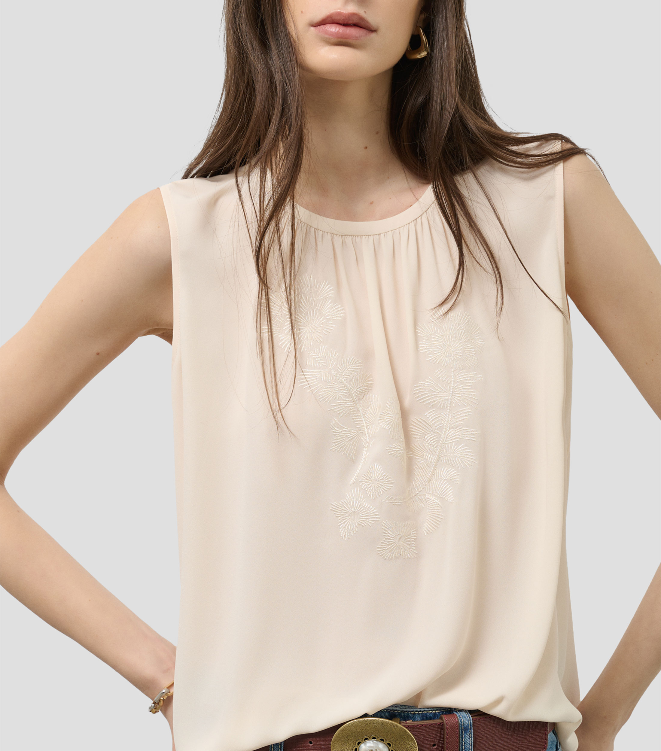 Top con bordado floral sin mangas Mujer